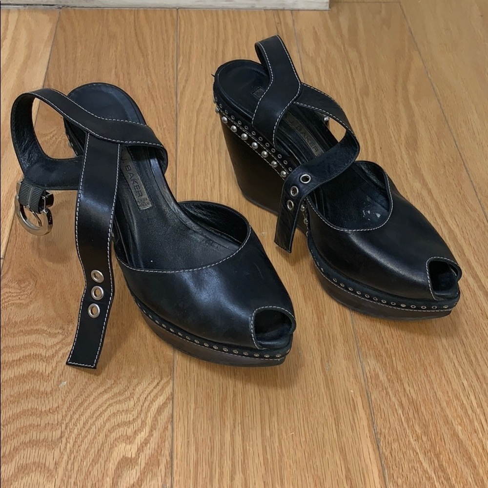 Black Platform Sandals Norma J. Baker